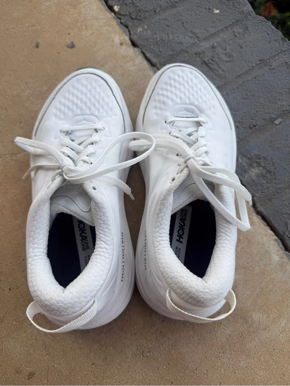 Hoka Women's Bondi SR (size 8)
